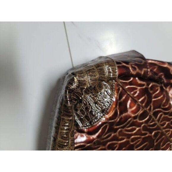 womens large pattened and worn miche drew purse - Picture 4 of 7